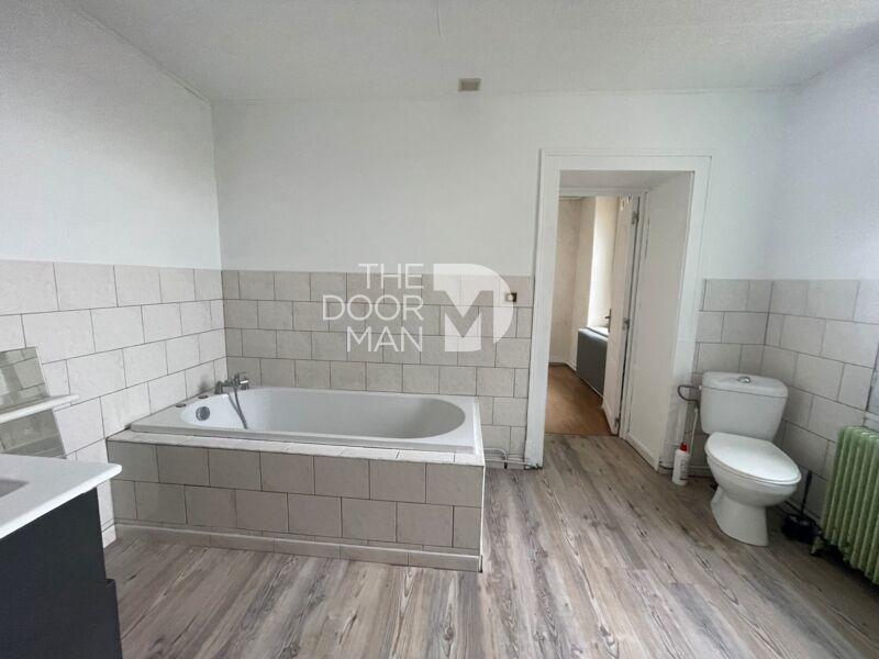 Maison - 158 m² - 7 pièces