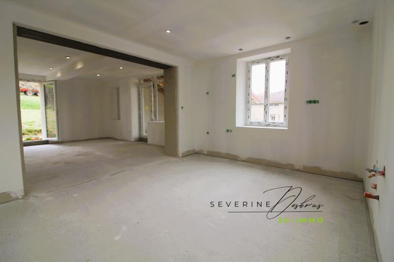 Maison traditionnelle - 150 m² - 6 pièces