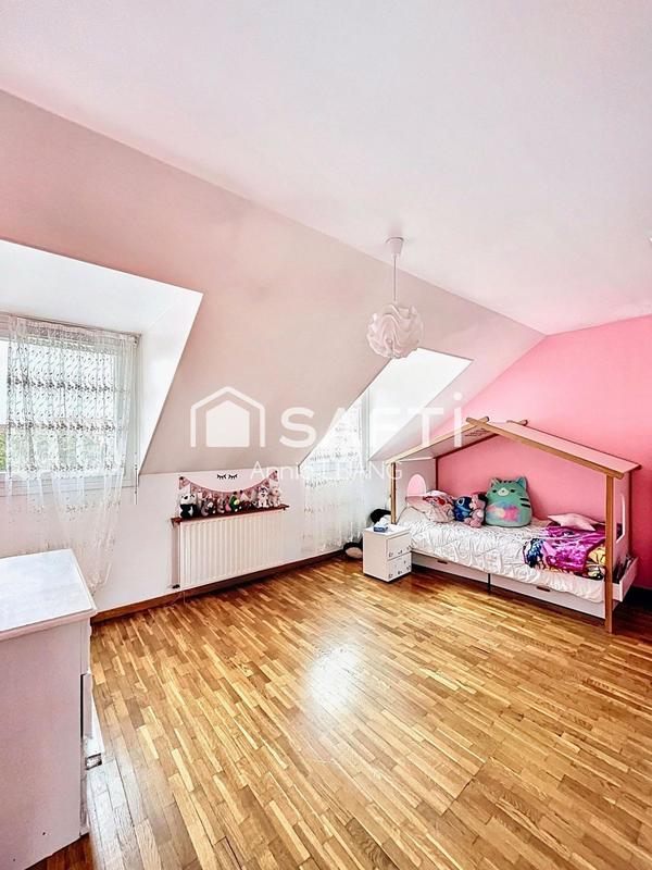 Maison de ville - 218 m² - 7 pièces