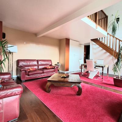 Appartement - 87 m² - 4 pièces