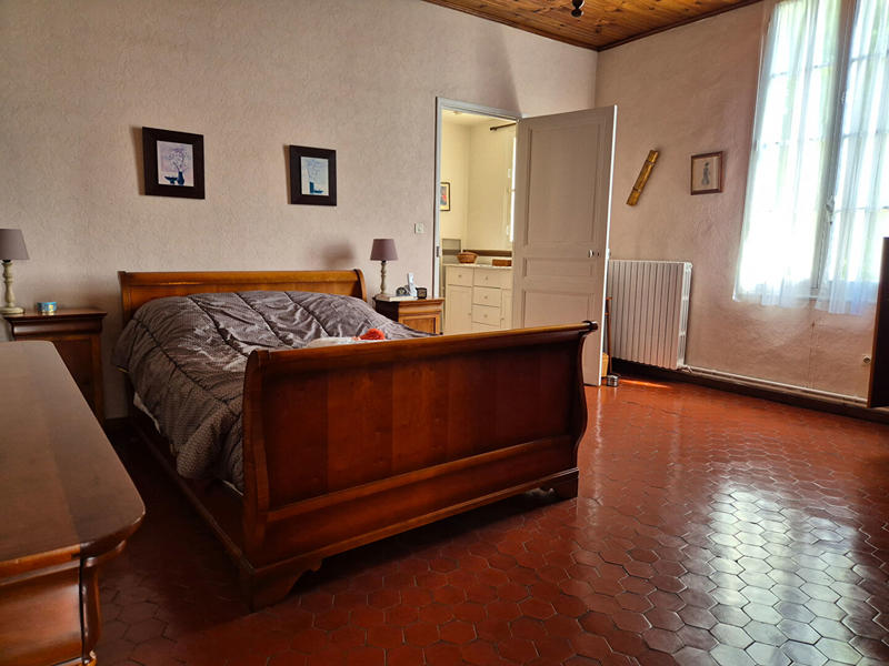 Maison - 180 m² - 5 pièces