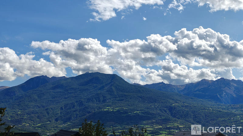 Maison - 202 m² - 9 pièces