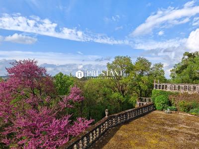 Château - 514 m² - 11 pièces