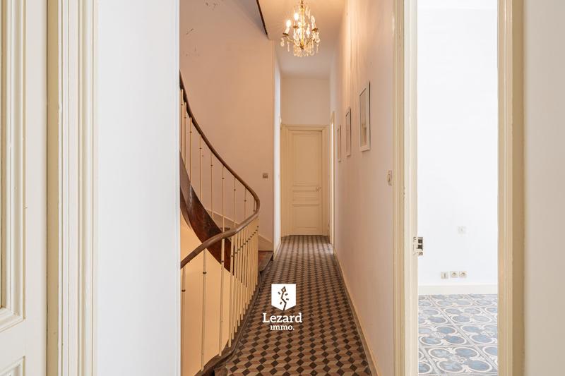 Maison ancienne - 282 m² - 8 pièces