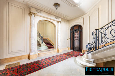 Appartement - 293 m² - 7 pièces