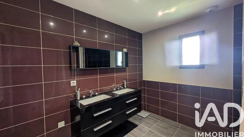 Maison - 138 m² - 6 pièces