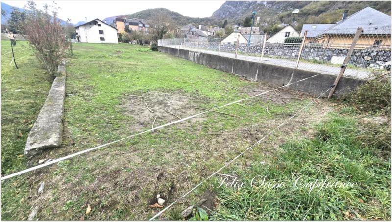 Terrain constructible - 900 m²