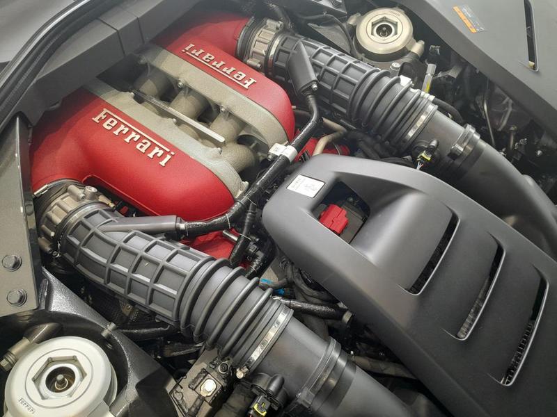 Ferrari Purosangue 6.5 V12 725 ch