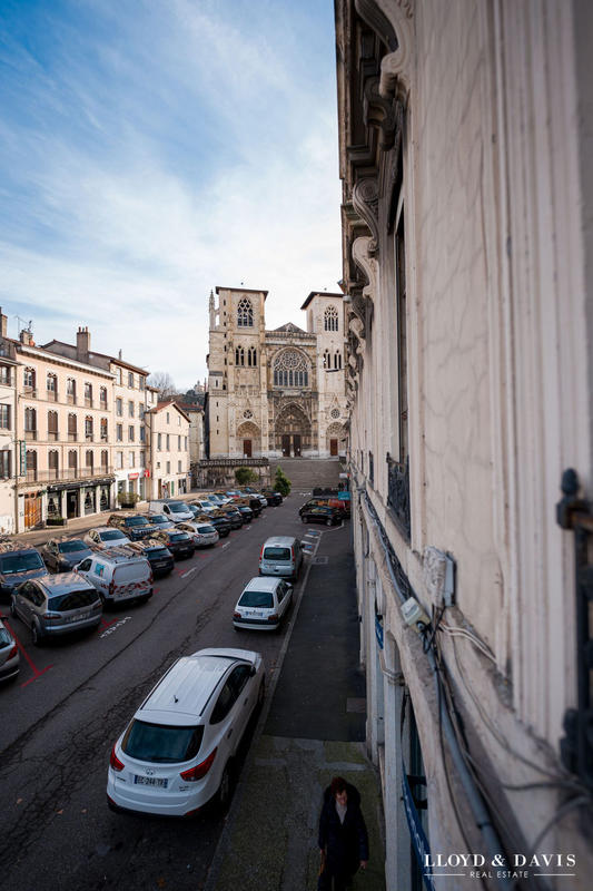 Appartement - 175 m² - 7 pièces