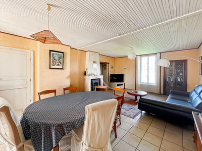 Maison - 145 m² - 6 pièces