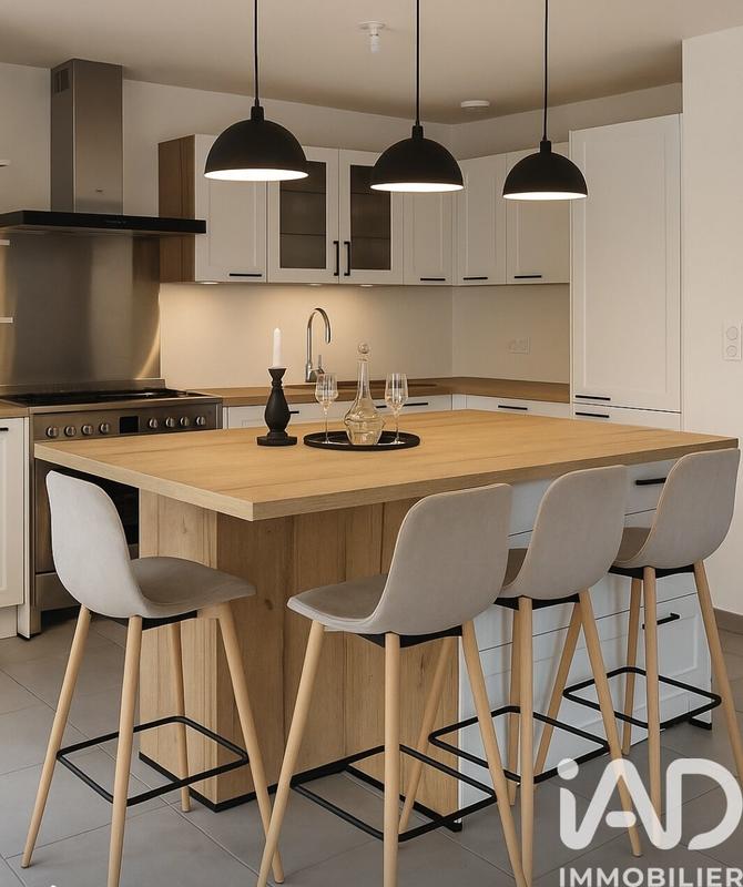 Maison - 86 m² - 4 pièces