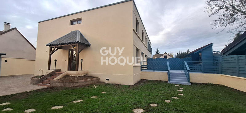 Maison - 180 m² - 8 pièces