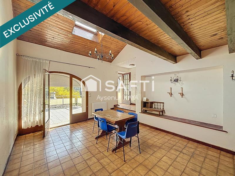 Maison - 134 m² - 8 pièces