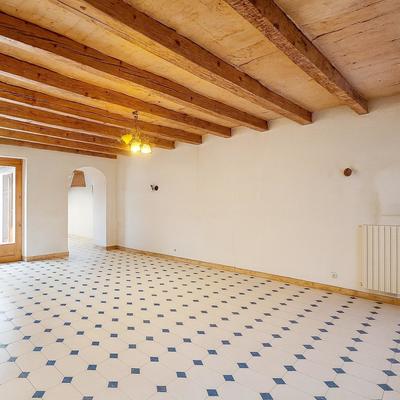 Maison - 251 m² - 12 pièces