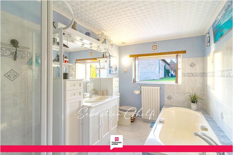 Maison - 97 m² - 5 pièces