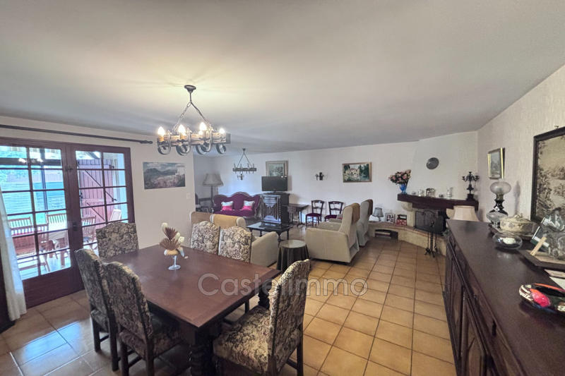 Maison - 121 m² - 4 pièces