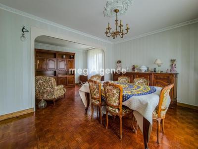 Maison - 75 m² - 5 pièces