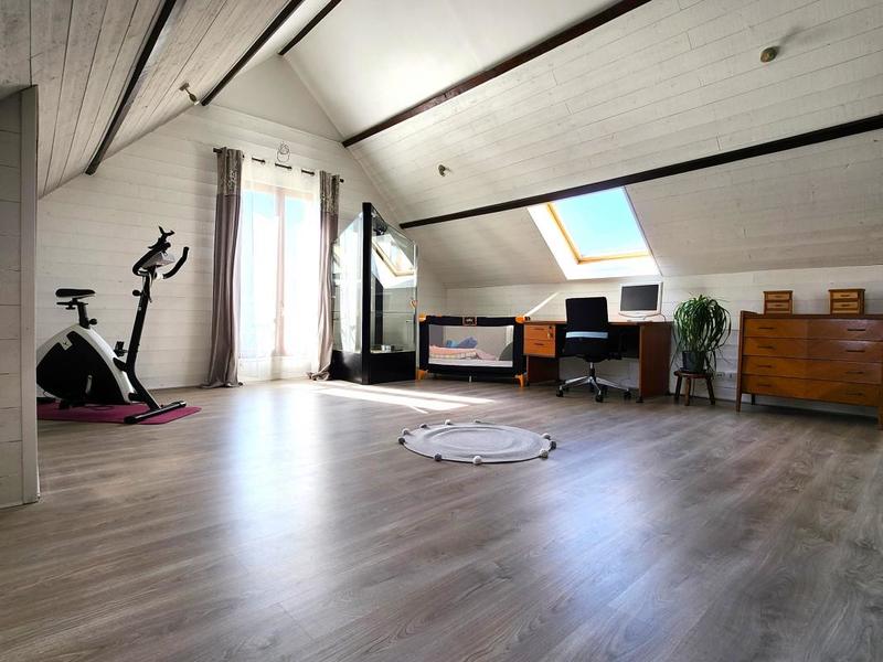 Maison - 145 m² - 6 pièces