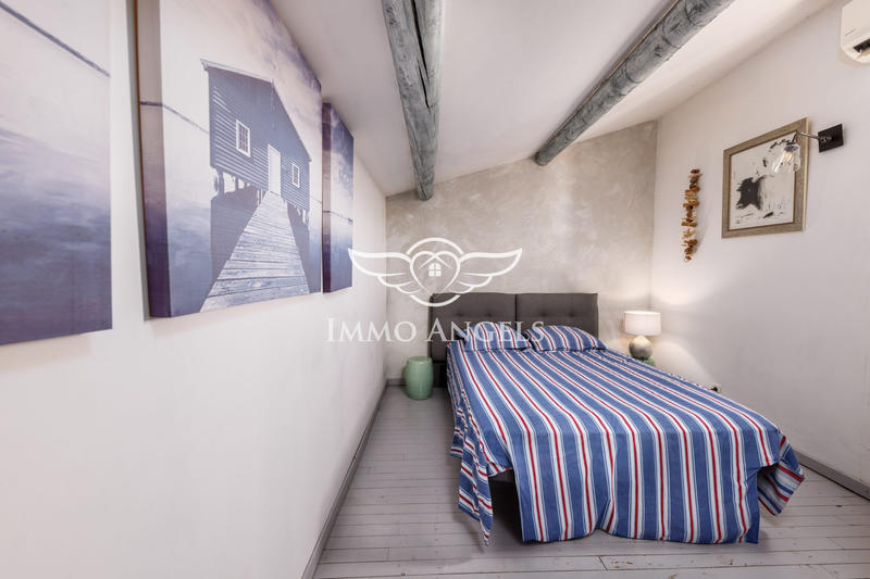 Mas - 575 m² - 21 pièces