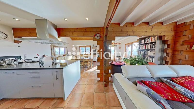 Maison - 198 m² - 5 pièces