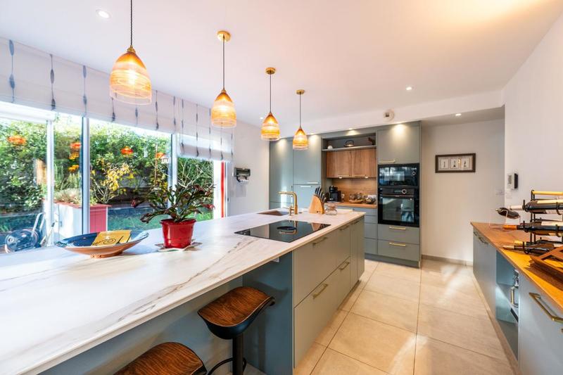 Maison - 138 m² - 4 pièces