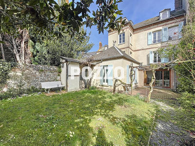Maison - 159 m² - 6 pièces