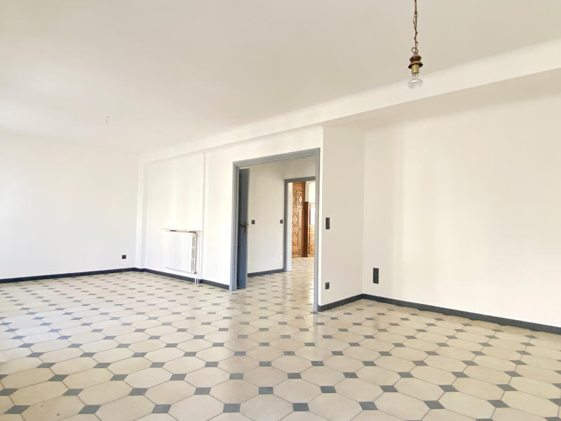 Maison - 186 m² - 5 pièces