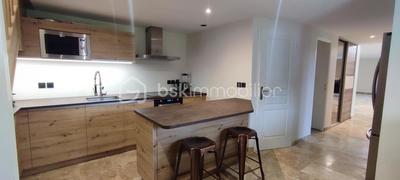 Bureau - 140 m² - 3 pièces