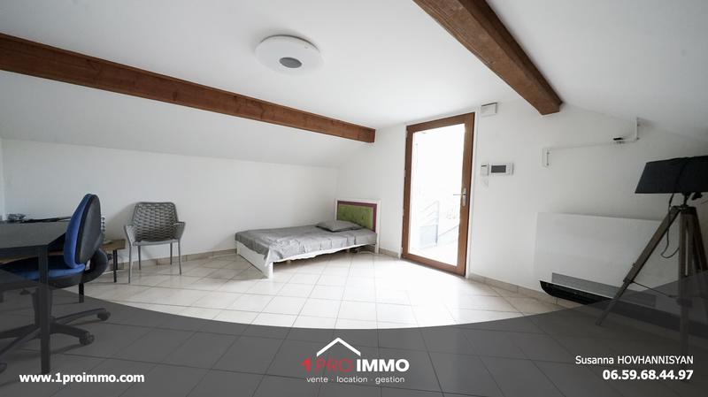 Maison - 220 m² - 9 pièces