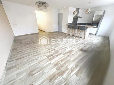 Maison - 84 m² - 3 pièces