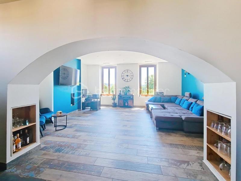 Appartement - 153 m² - 5 pièces