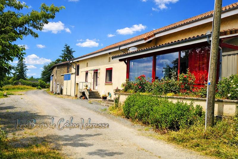 Corps de ferme - 200 m² - 7 pièces