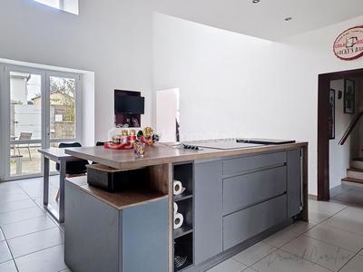 Maison - 145 m² - 5 pièces