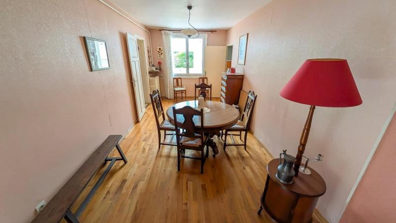 Maison - 90 m² - 4 pièces