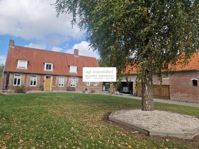 Maison - 483 m² - 12 pièces