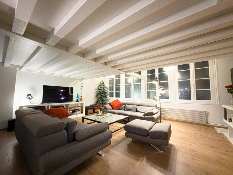 Loft - 80 m² - 3 pièces