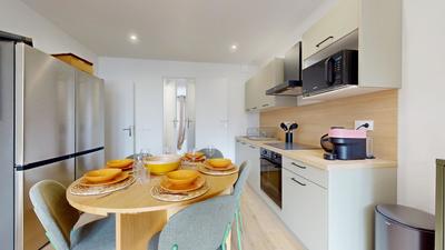 Appartement - 82 m² - 6 pièces