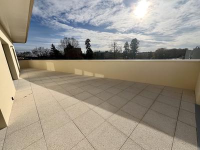 Appartement - 103 m² - 4 pièces