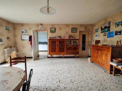 Maison en pierre - 116 m² - 7 pièces