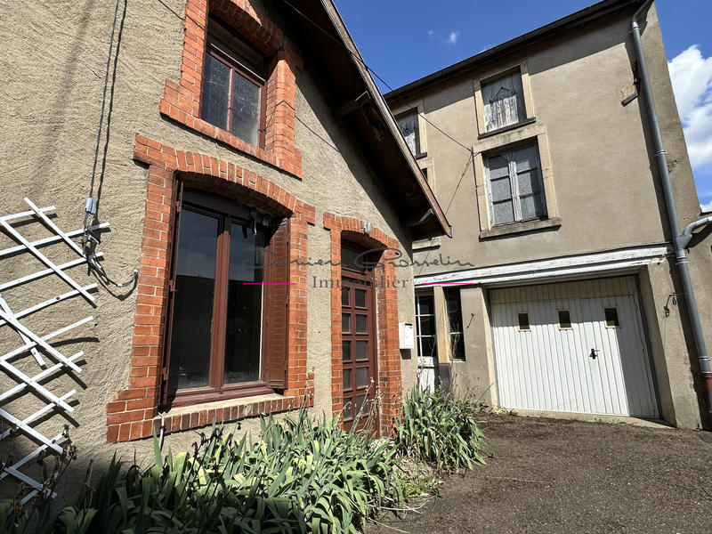 Maison - 102 m² - 5 pièces
