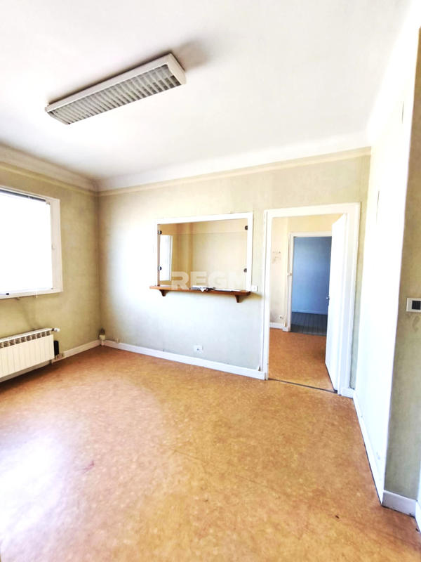 Maison - 167 m² - 6 pièces