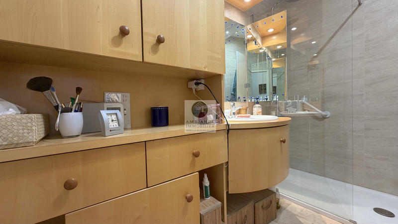 Appartement - 75 m² - 3 pièces