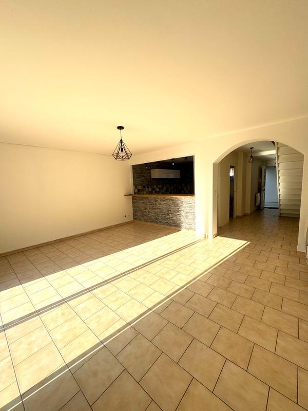 Maison - 91 m² - 5 pièces