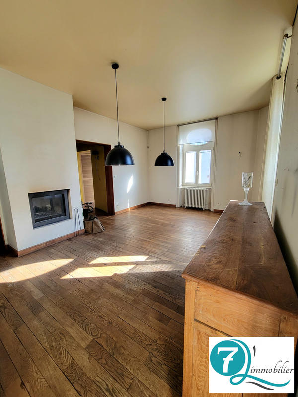 Maison - 200 m² - 10 pièces