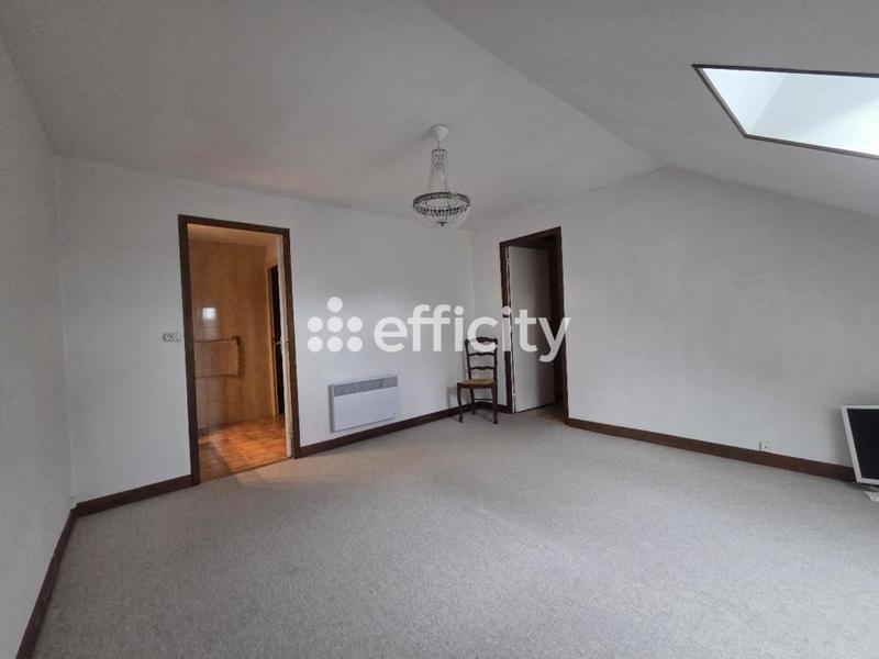 Maison - 180 m² - 7 pièces