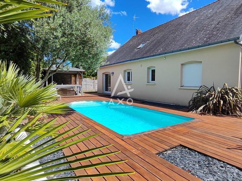 Maison - 285 m² - 10 pièces