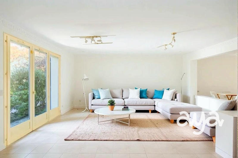 Maison - 177 m² - 6 pièces