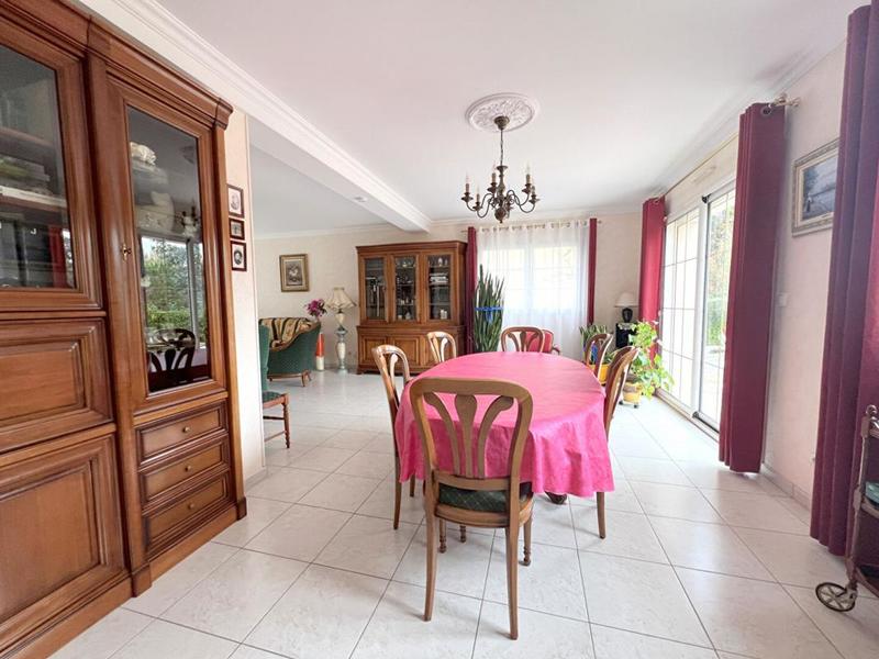 Maison - 197 m² - 7 pièces