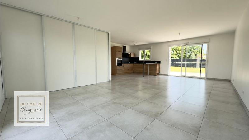 Maison - 93 m² - 5 pièces