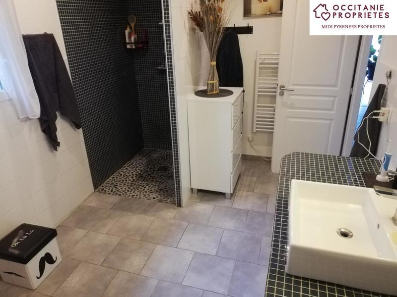 Villa - 140 m² - 6 pièces